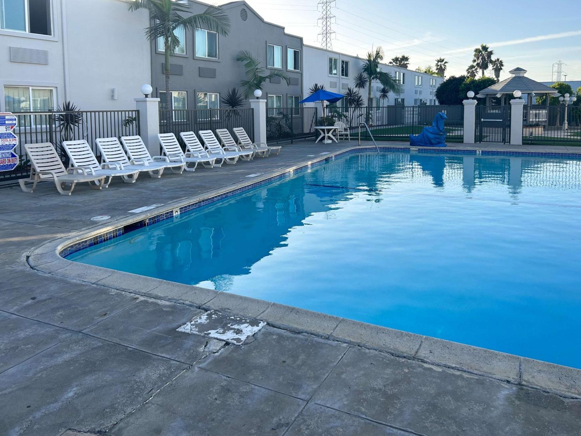 Studio 6 Suites Carson, Ca Dış mekan fotoğraf