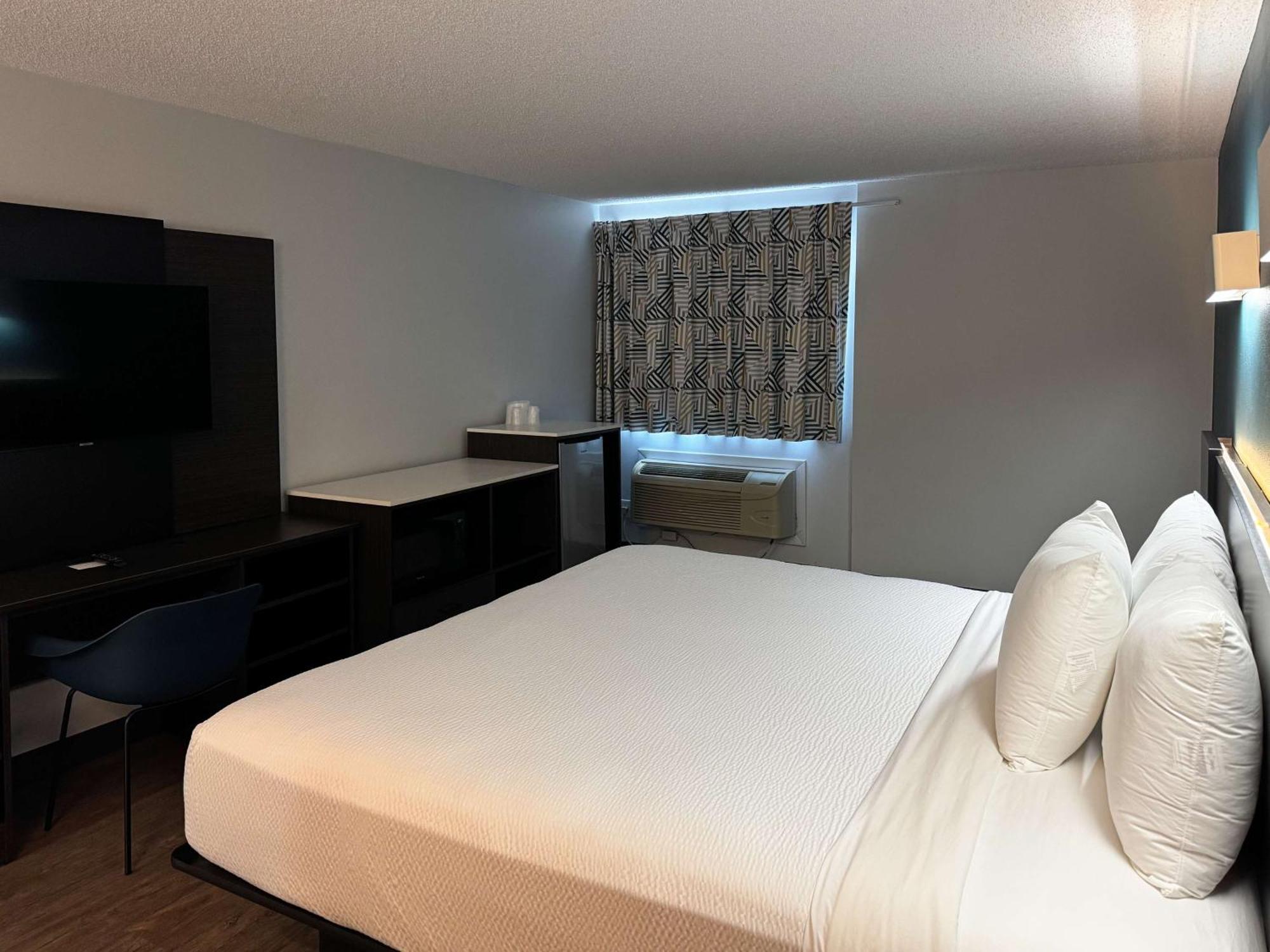 Studio 6 Suites Carson, Ca Dış mekan fotoğraf